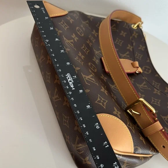 Louis Vuitton *NEW* Odeon MM NM Brown Monogram Shoulder Bag with Box & Cover - Picture 15 of 17